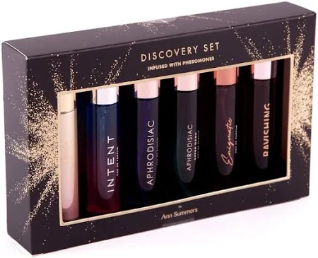 Tom Ford Lost Cherry bottle with cherries